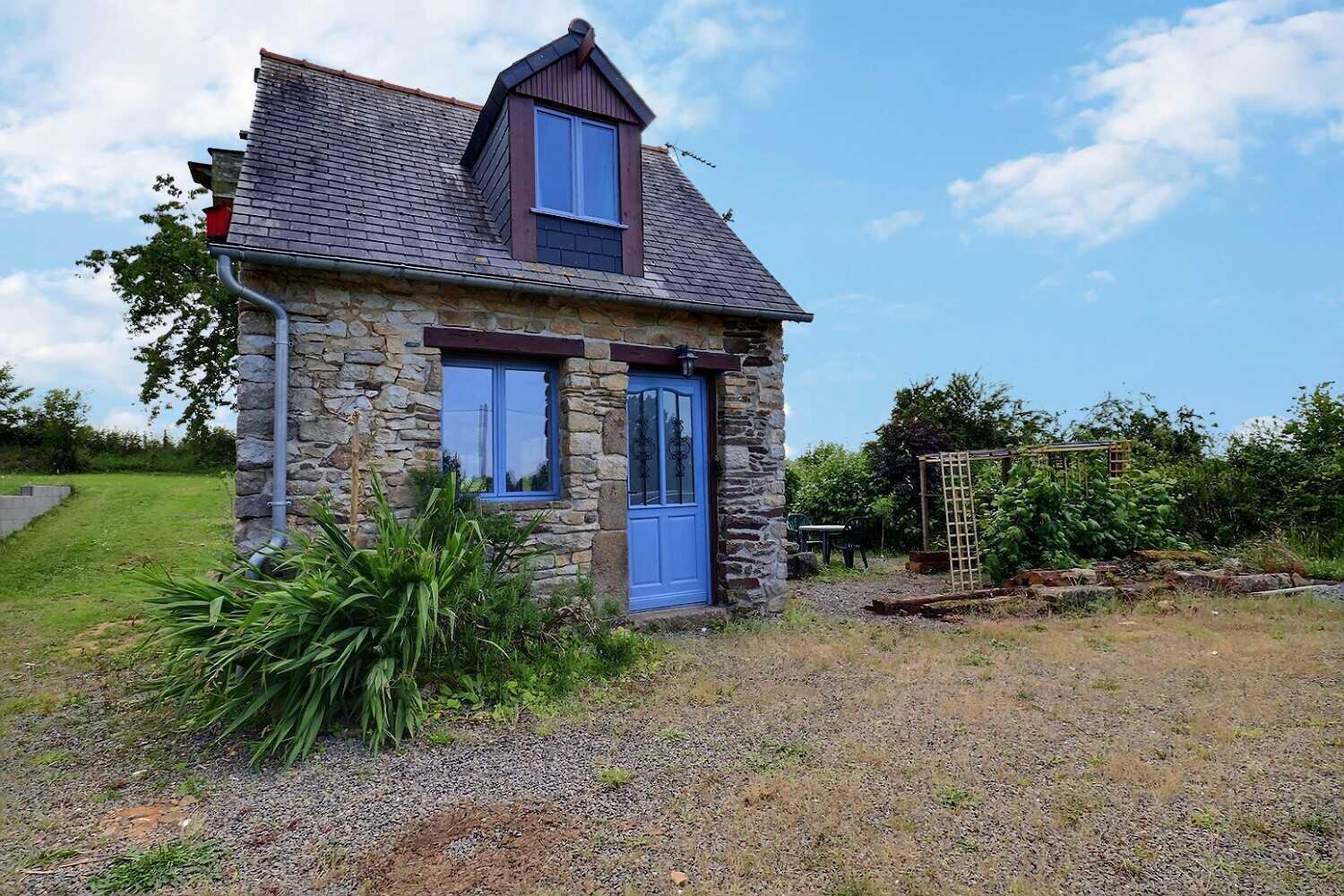 La Petite Maison Bleue Les Portes du Coglais Exterior foto